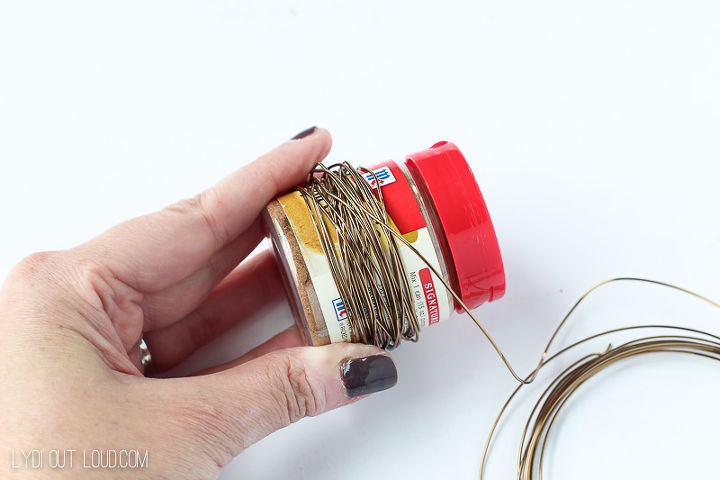 diy grapevine and wire napkin rings