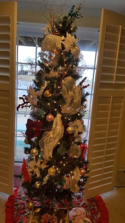 bow christmas tree