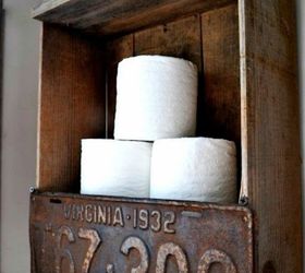 s dress up your bathroom in less than one minute really, bathroom ideas, Store your toilet paper with a license plate