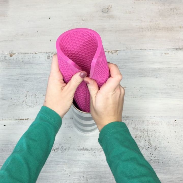 4 pringles can hacks