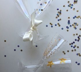 How to Dress up a Plastic Party Champagne Glasses