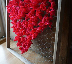 chicken wire heart decor, home decor