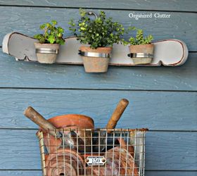 15 brilliant ways to reuse that broken chair, Use the top to hold your herbs