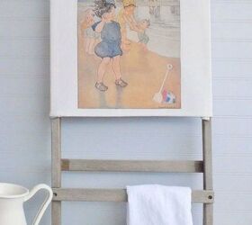 15 brilliant ways to reuse that broken chair, Transform a beach chair for your bathroom