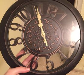 help i love this clock but the battery won t stay in place