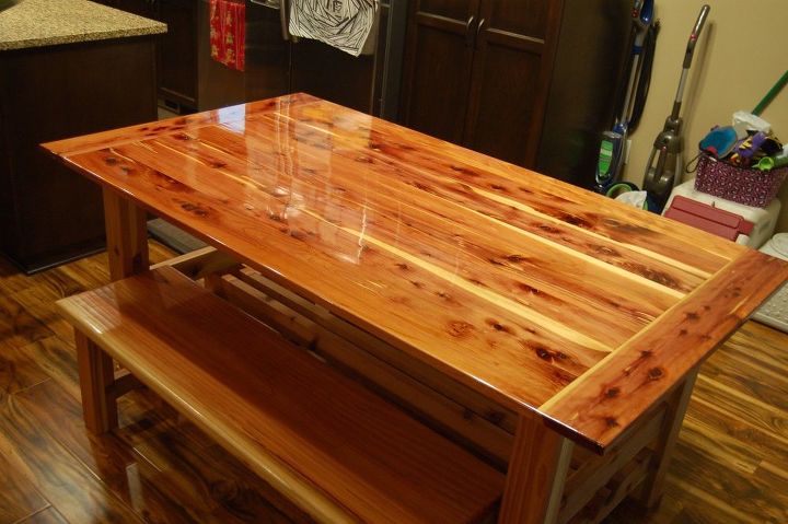 mesa de comedor hecha de cedro rojo de tennessee y tablas de secoya 2x6