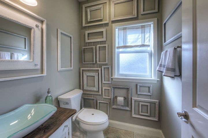 s make your bathroom look amazing with these wall updates, bathroom ideas, Hang up a gallery wall of frames