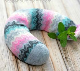 s save your socks for these 16 cute ideas, Turn them into aromatherapy pillows
