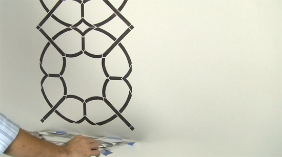 how to stencil the coco trellis wall pattern, gardening, how to