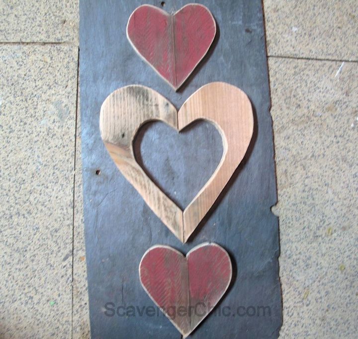 corazones de madera de palet para san valentn