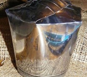 14 shocking things you can do with those leftover plastic cups, Reshape them into shiny gift boxes