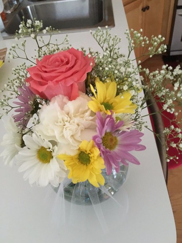 wedding table flowers, gardening, painted furniture
