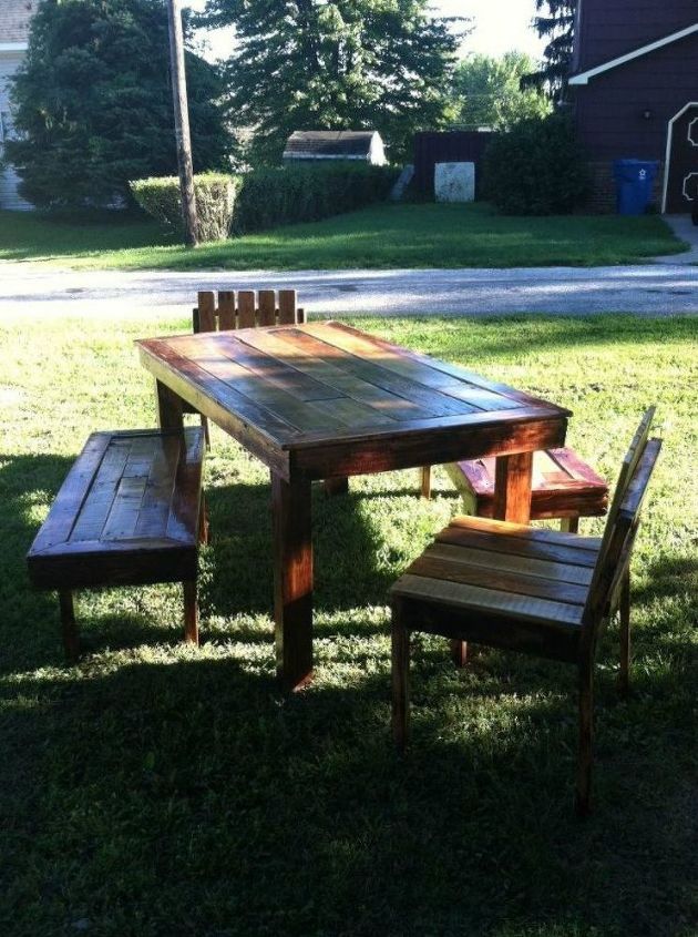 shut the front door these pallet furniture ideas are breathtaking, This gorgeous pallet patio dining set
