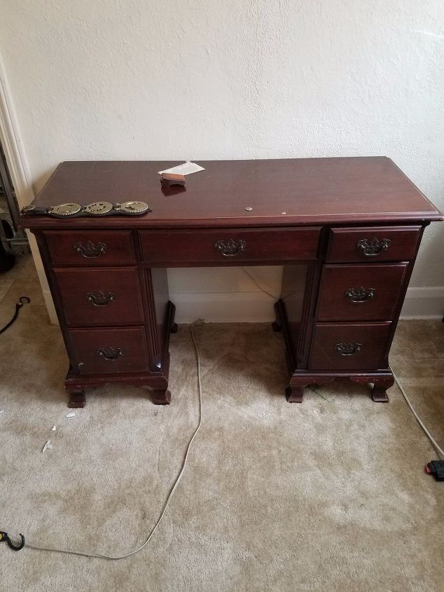 antique makeup vanity i d like to raise to use as desk help please