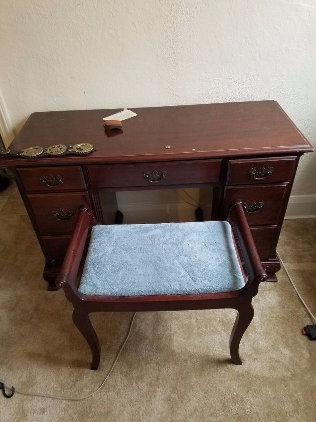 antiga vaidade de maquiagem que eu gostaria de levantar para usar como
