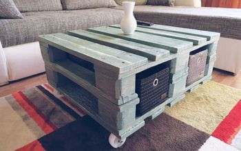 Vintage Style Coffee Table From Pallet - VIDEO