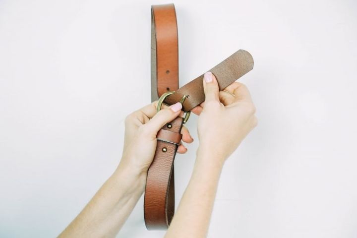 belt upcycle leather strap shelf, shelving ideas
