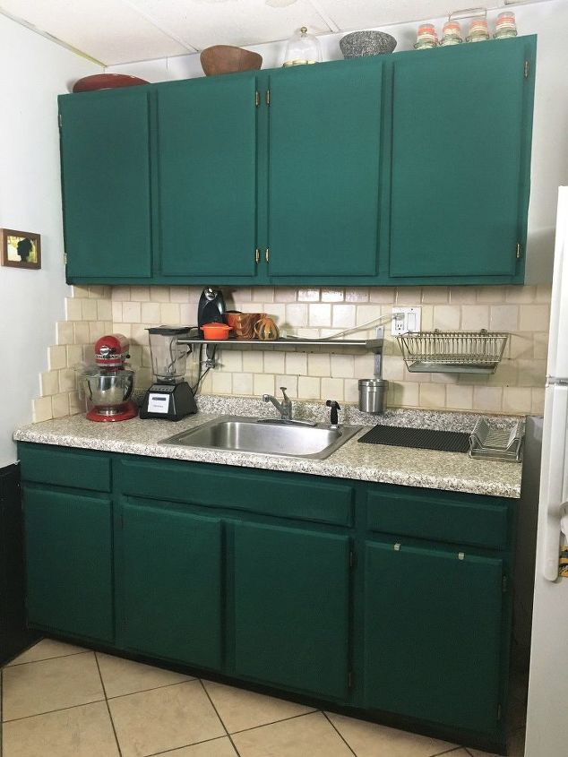 Renter S Cabinet Cover Up Brighten Up Your Kitchen Cabinets