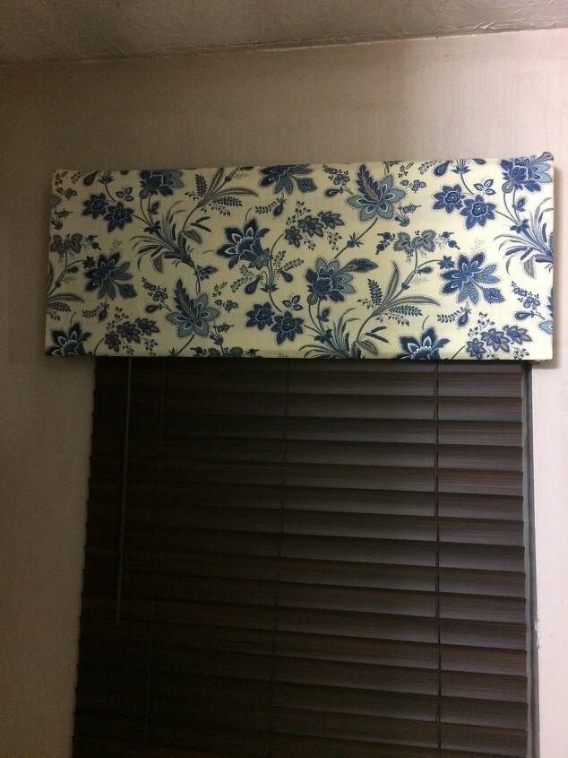 e check out what i have been doing window cornice