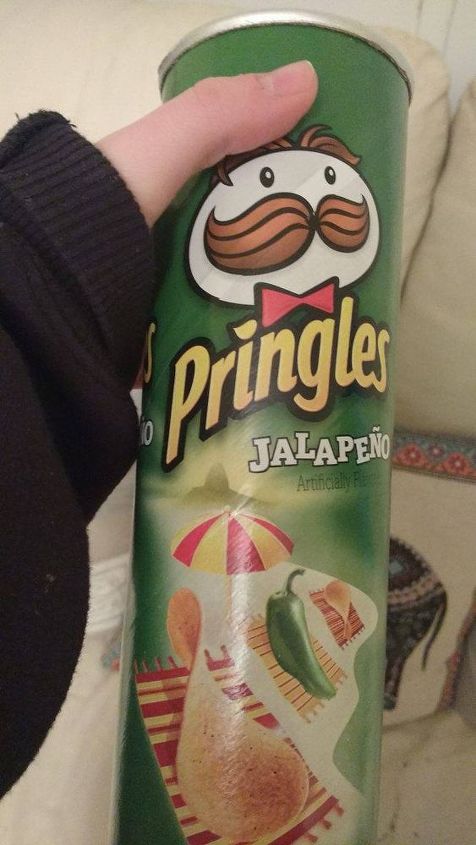 q what can i do with this empty pringle s container