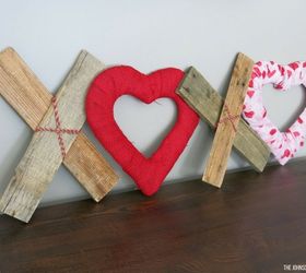 DIY XOXO Reclaimed Wood & Hearts Valentine's Day Decor
