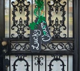 DIY Etiquetas reversibles para puertas: De San Valentín a San Patricio
