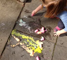 erupting ice chalk for playtime