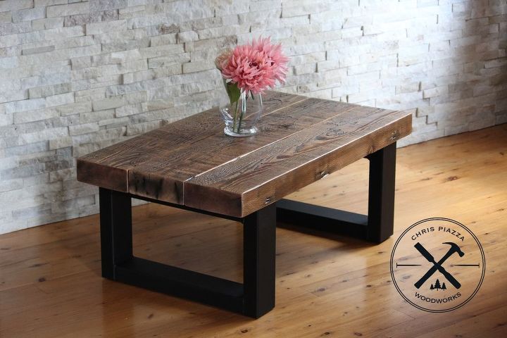 mesa de centro moderna de madera reciclada