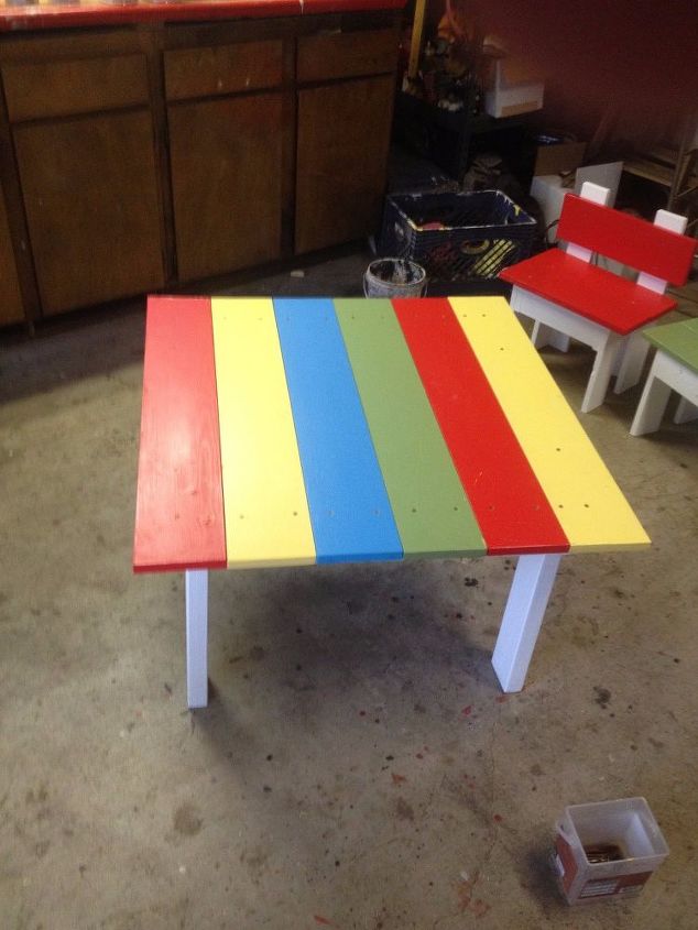q children s play table 4 chairs, painted furniture