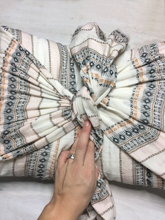 3 way no sew pillow cases with spring scarves