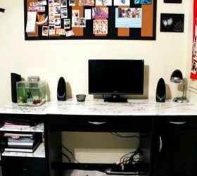 15 formas sencillas y baratas de aadir mrmol de lujo a la decoracin de tu casa, O convierte tu sencillo escritorio en uno precioso