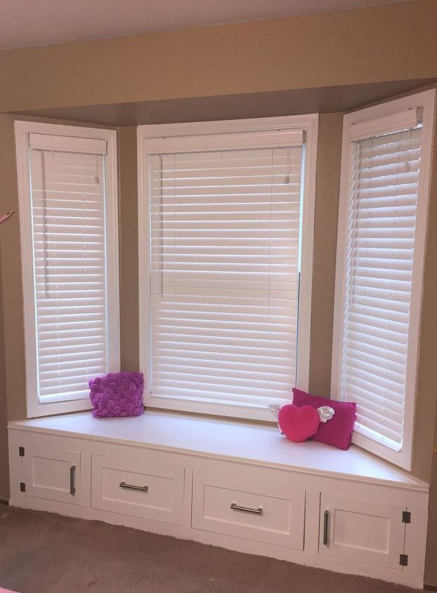DIY Built-in Window Seat With Drawer and Cabinet    Storage
