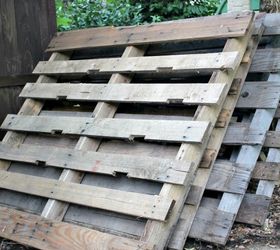 upcycled wood pallet walkway, concrete masonry, pallet
