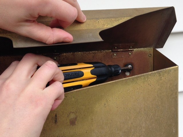 mailbox makeover with contact paper liner