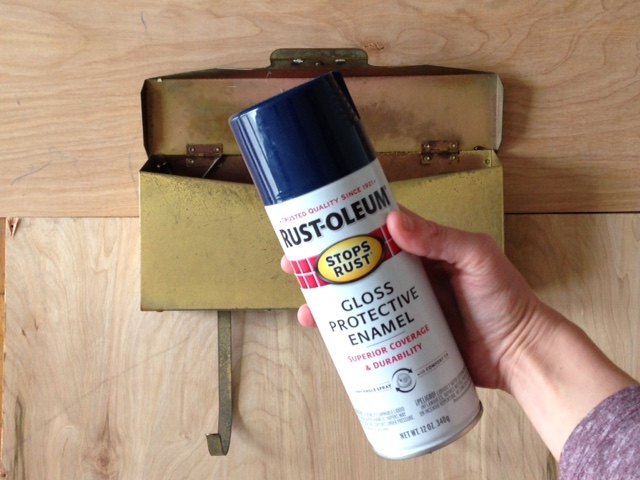 mailbox makeover with contact paper liner