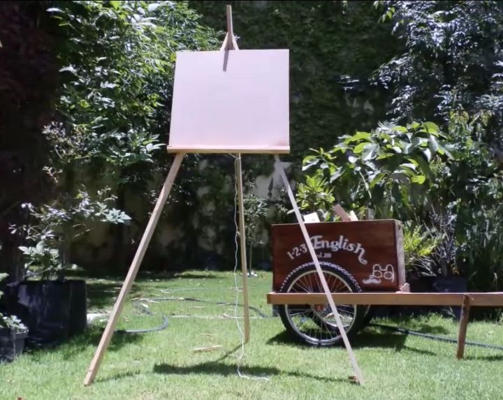 Diy Wooden Easel Hometalk