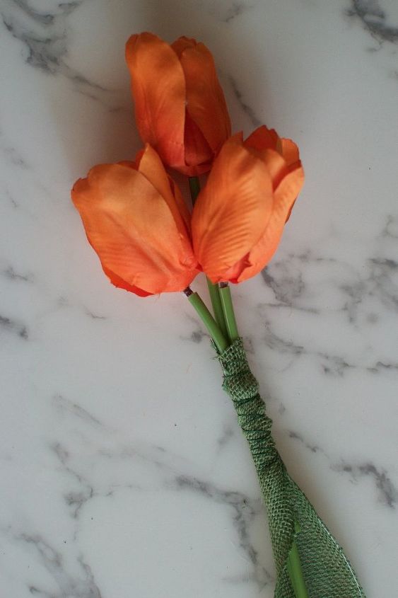 spring carrot door hanger