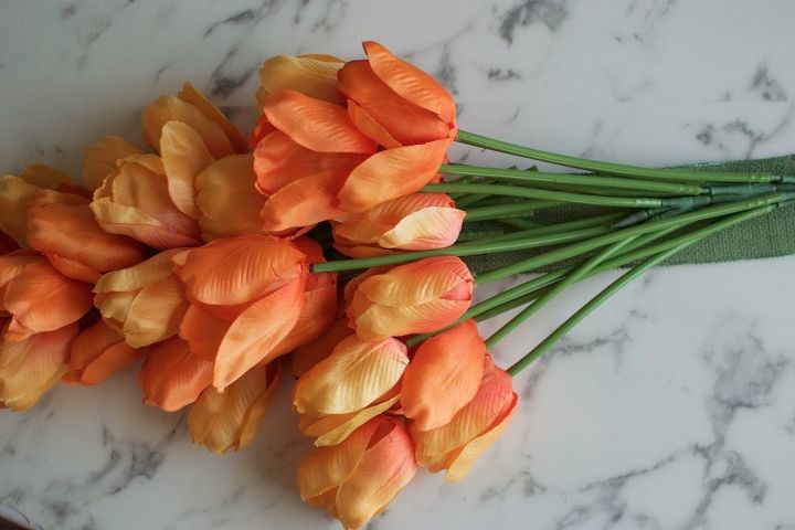 spring carrot door hanger