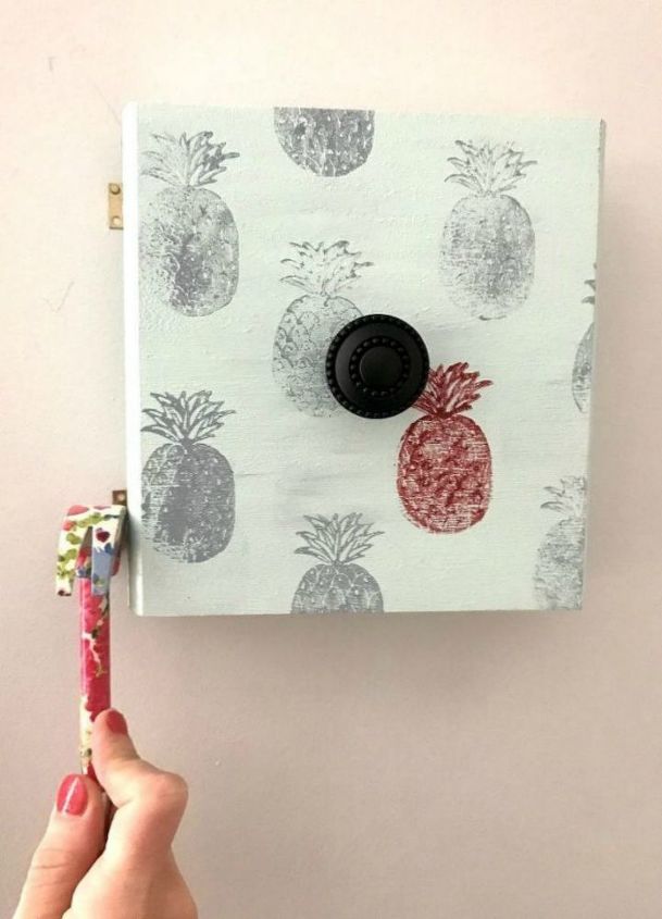 15 razones increblemente lindas para agregar pia a tu decoracin, Cubierta decorativa para el termostato