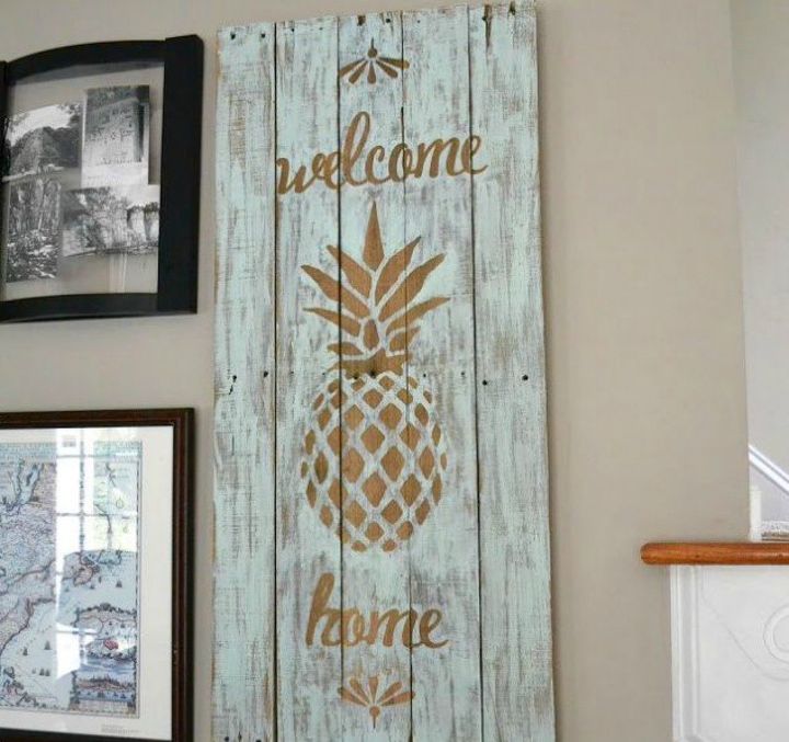 s 15 insanely cute reasons to add pineapple to your decor, home decor, They add fun to your welcome sign