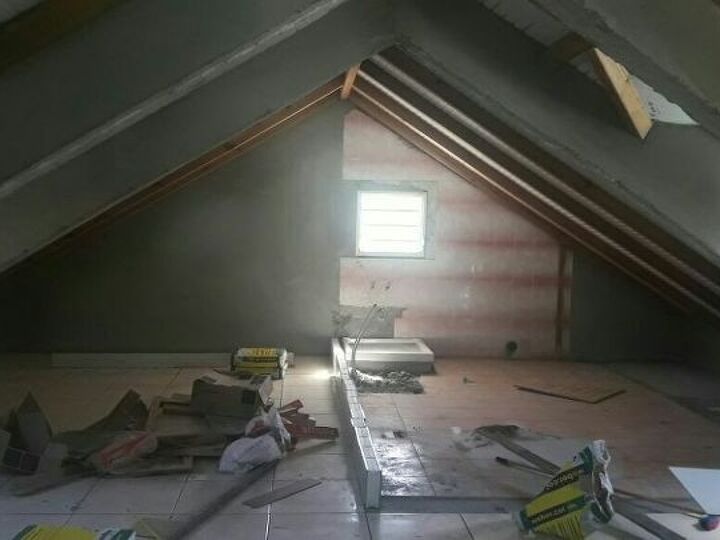q i d like to install a door kind of on this room, doors