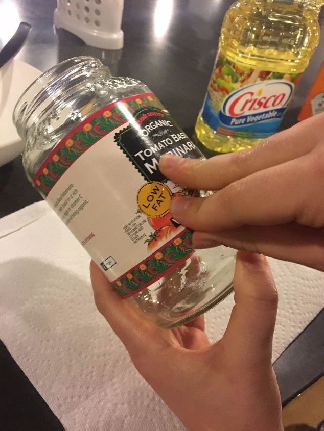 turn a spaghetti sauce jar into a paint brush holder