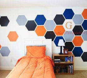 s 12 bedroom wall ideas you re so going to fall for, bedroom ideas, Trace a hexagon tray into a honeycomb accent
