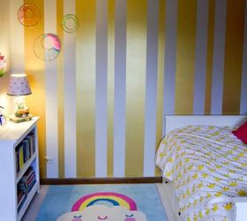 s 12 bedroom wall ideas you re so going to fall for, bedroom ideas, Stripe your walls with gold paint