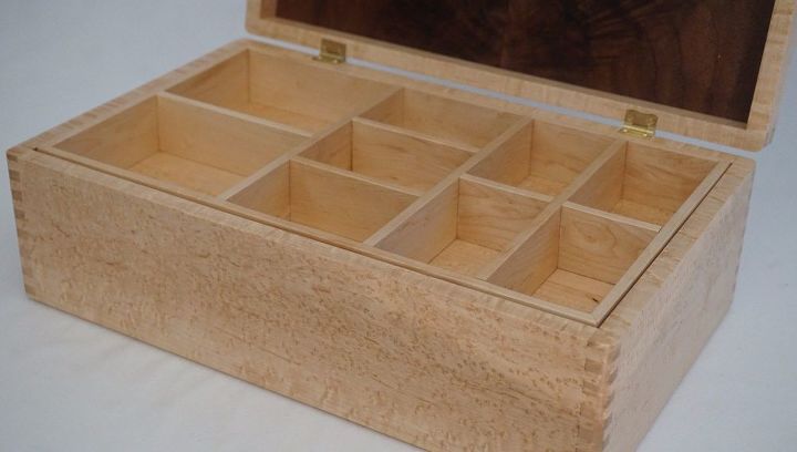 caixa de joias de madeira feita a mo