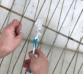 12 easy ways to make sure your oven is always spotless, Soak your oven racks to remove grease