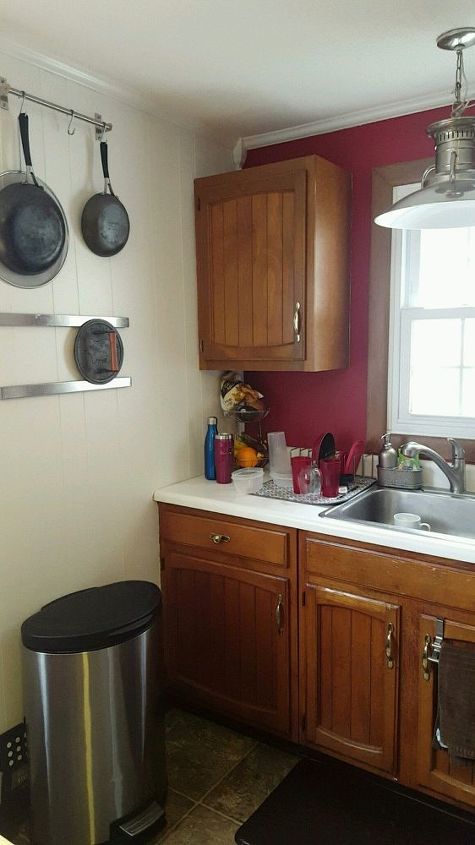 q painting kitchen cabinets torn on which color, kitchen cabinets, kitchen design