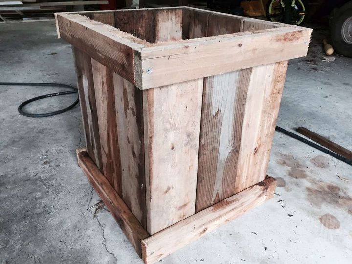 how to build a cedar flower planter, gardening, how to, woodworking projects