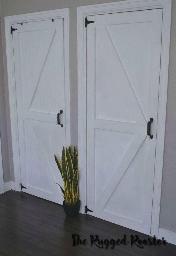 13 increbles transformaciones de puertas de armario que cambiarn tu habitacin, Estas puertas de armario de dormitorio de corral