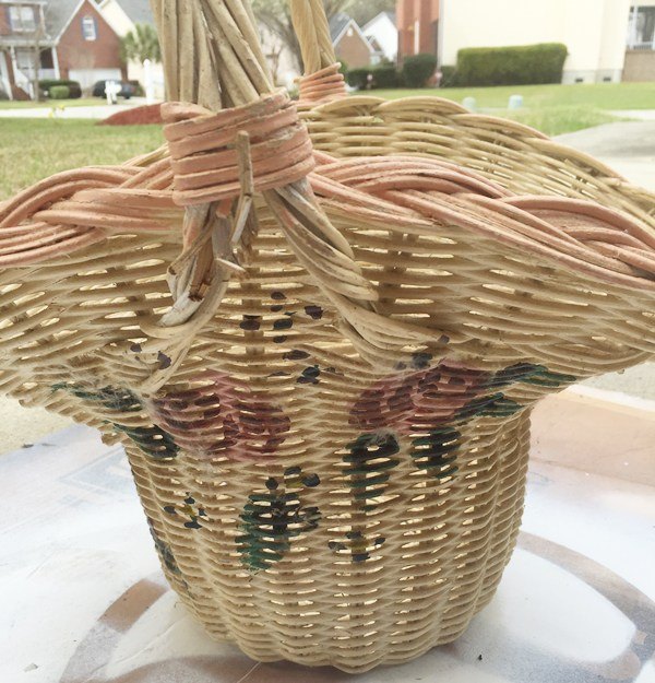 cesta de pscoa para decorar o gramado